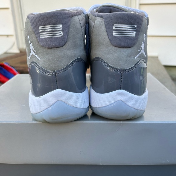 Jordan 11 “Cool Grey”
Size: 8
Price $200 obo
100% Authentic dm for more info✅ - Picture 3 of 6